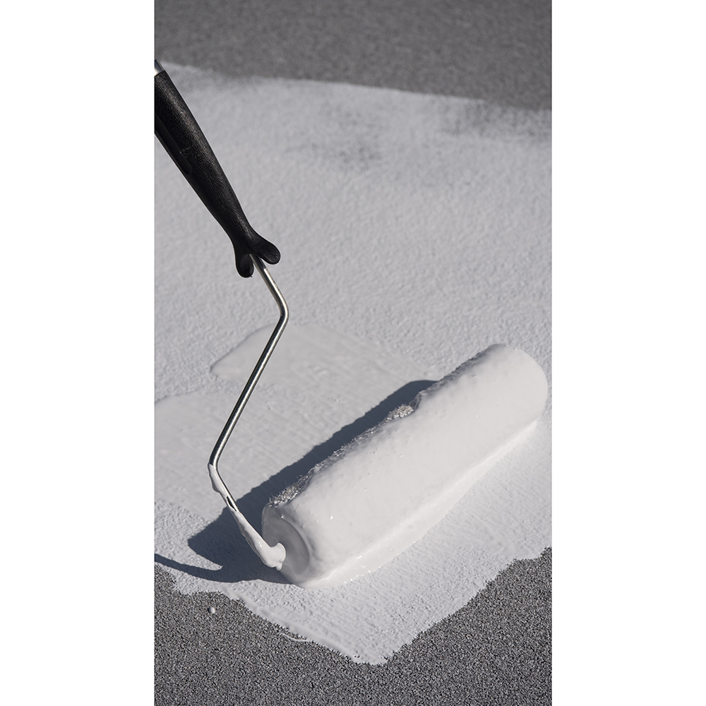 2‐Pack of 4.75 Gallon Rust‐Oleum 301994 White Roofing 710 Elastomeric Roof Coating - Image 3