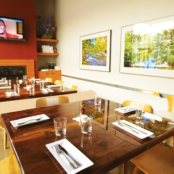 2‐Pack of 1 Pt Eclectic 5050060 Crystal Clear Famowood Glaze Coat High Gloss Finishing Epoxy - Image 4